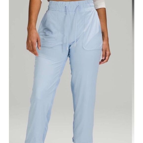 Lululemon Womens Beyond the Studio Lined Crop Pants Size 8 Blue - Picture 7 of 10